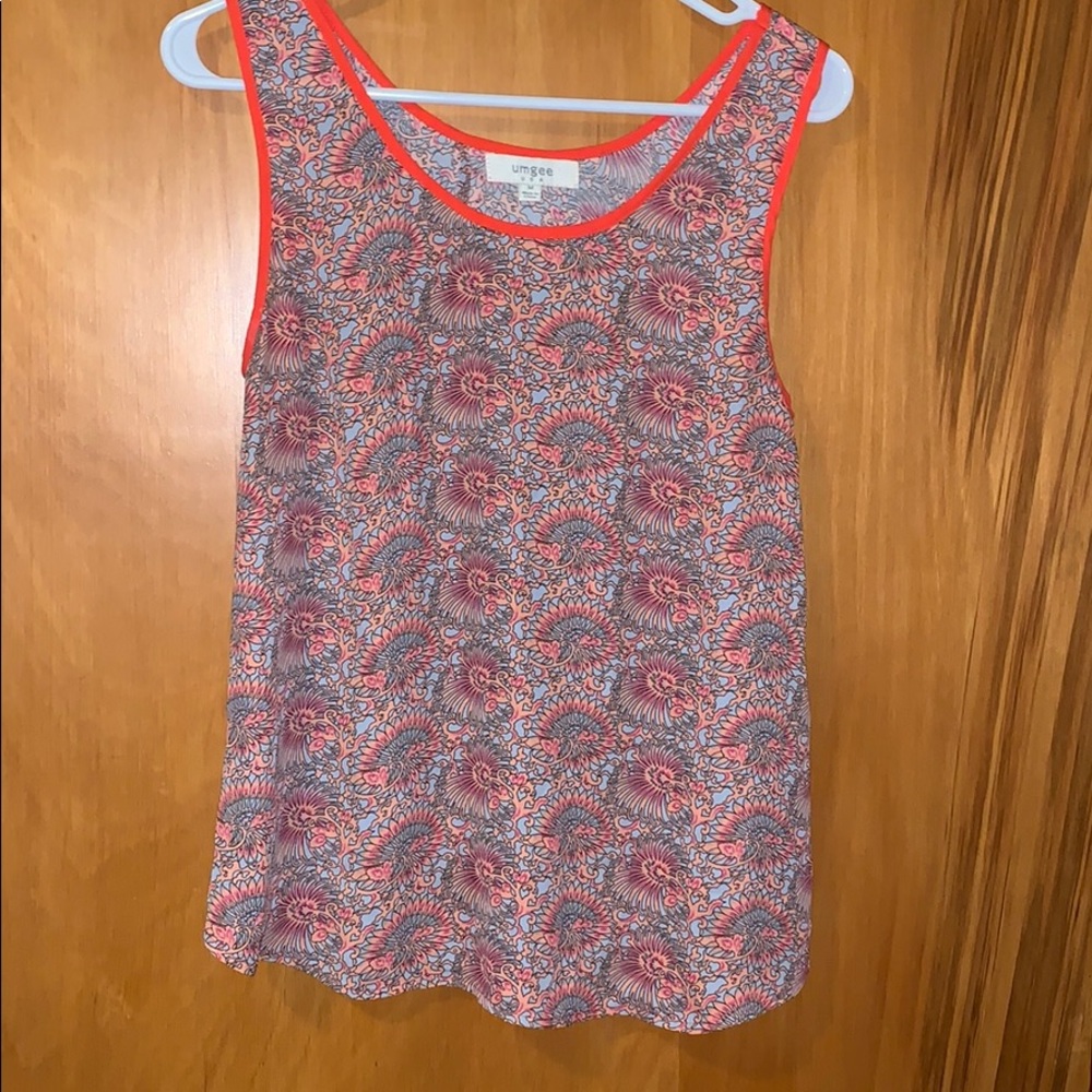 Perfect spring and summer top!